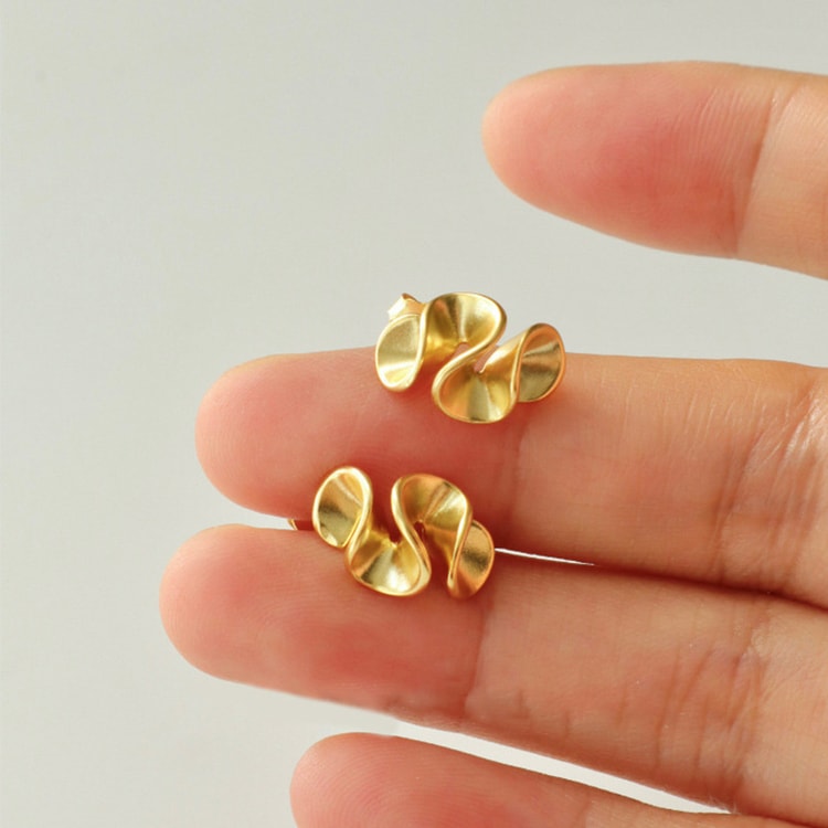 Geometric Flower Silver Needle Stud Earrings for Women Fashion Jewelry
