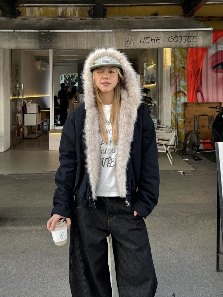 Womens Streetwear Jacket, American Retro Velvet Coat, Thickened Winter Wear with Fur Collar, Loose Fit Hooded Jacket